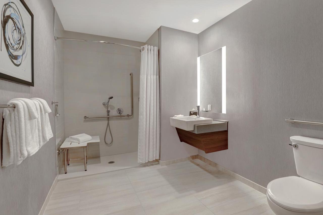 Hyatt Place Ottawa West Екстериор снимка