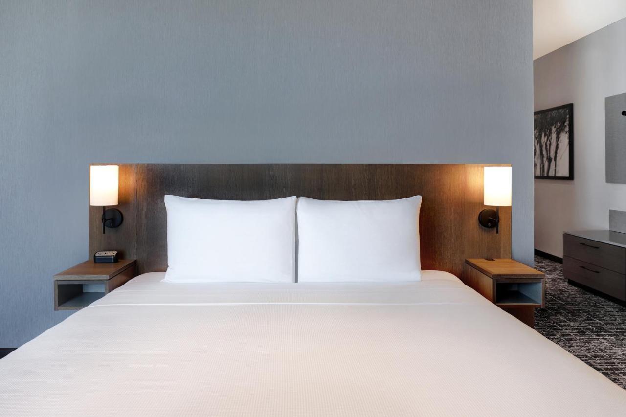 Hyatt Place Ottawa West Екстериор снимка